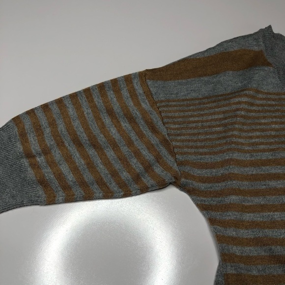 Smart SET Grey & Brown Striped V-neck 3/4 Sleeve Pullover Lightweight Sweater - Picture 7 of 13